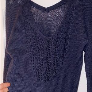 Open-back, v-neck navy blue sweater